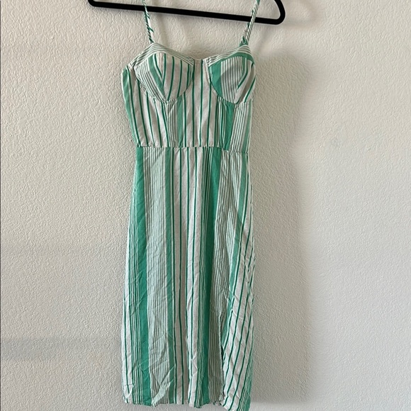 Lily Rose size M Green Striped Dress - Picture 2 of 10